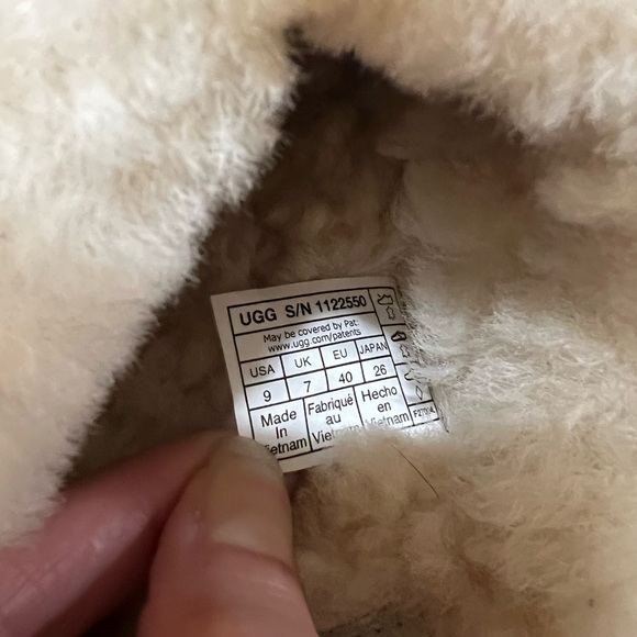 UGG Women's Disquette Sand colored Slippers with Cream Lining - Picture 6 of 12